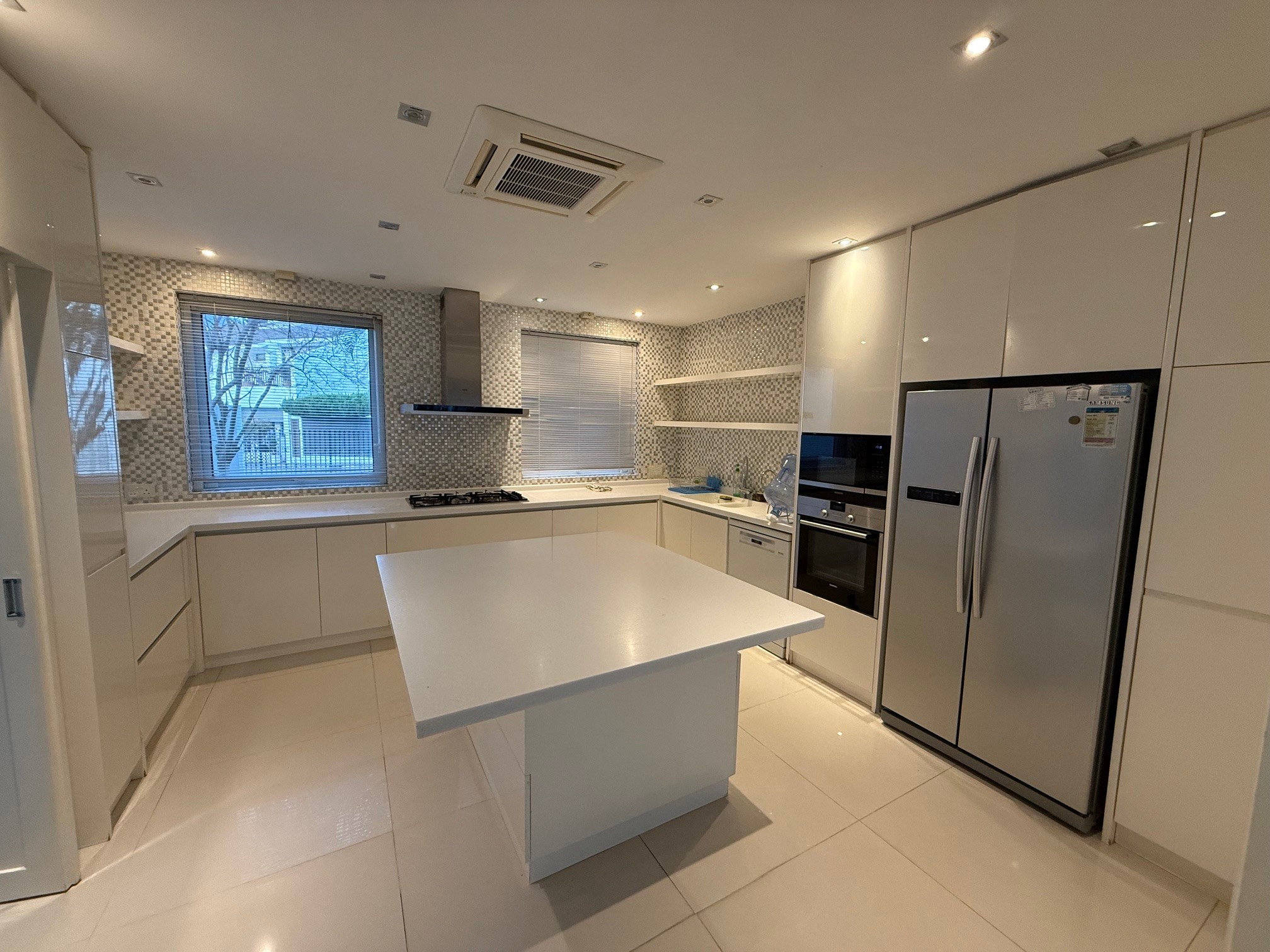 DBay Phase 1 - Headland - Headland Drive