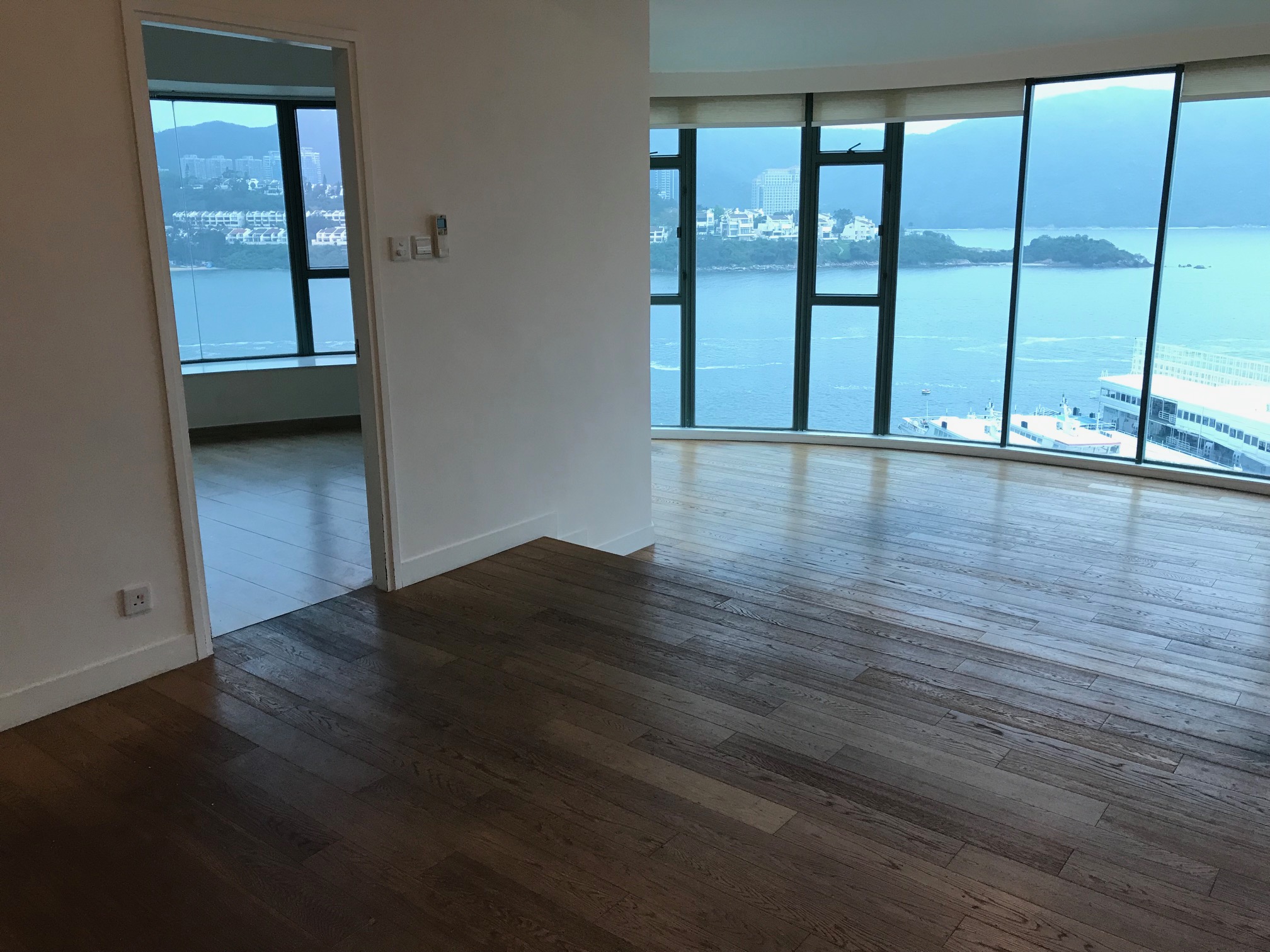 DBay Phase 8 - La Costa - Costa Court