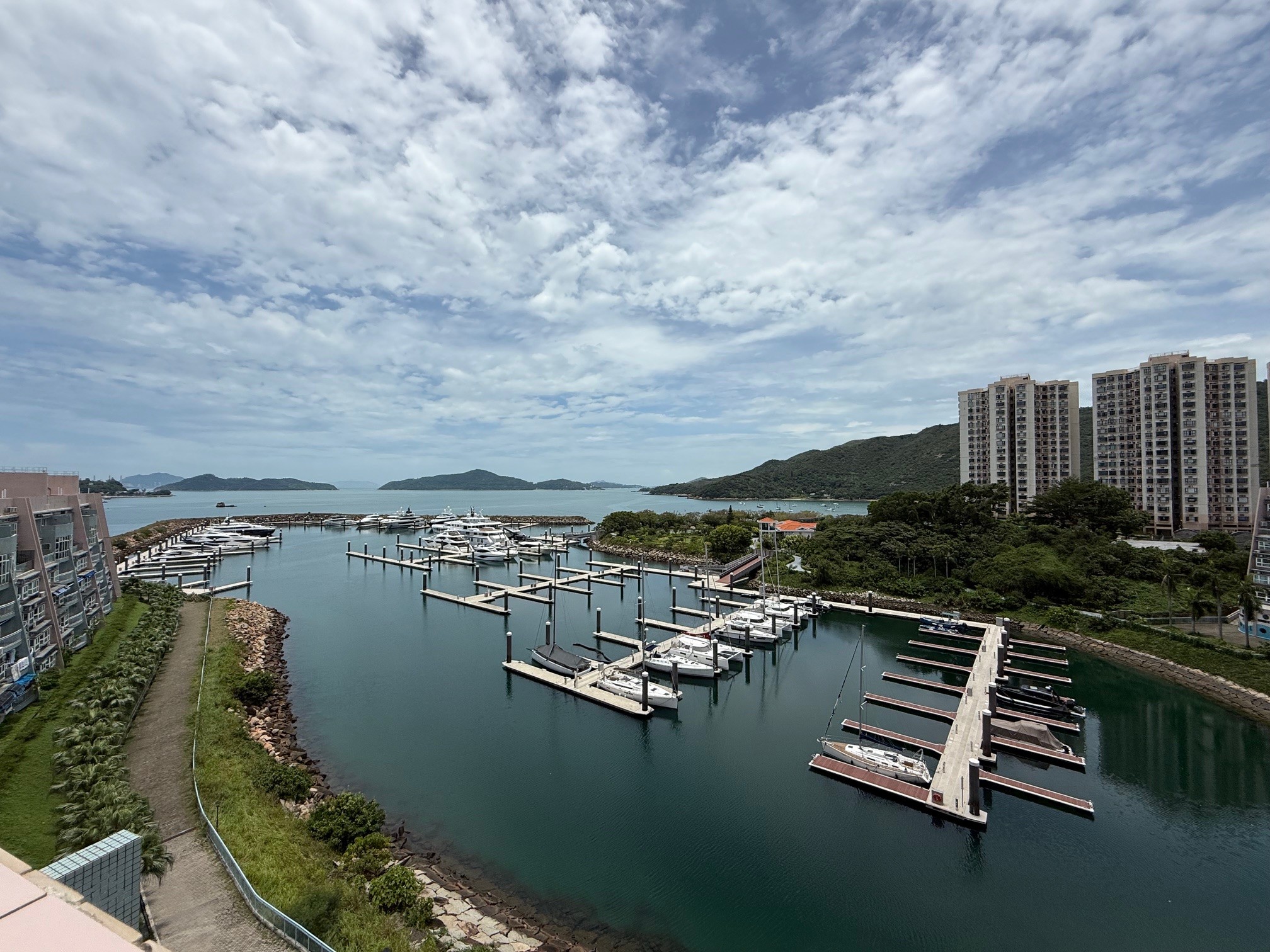 DBay Phase 4 - Peninsula - Coastline Villa